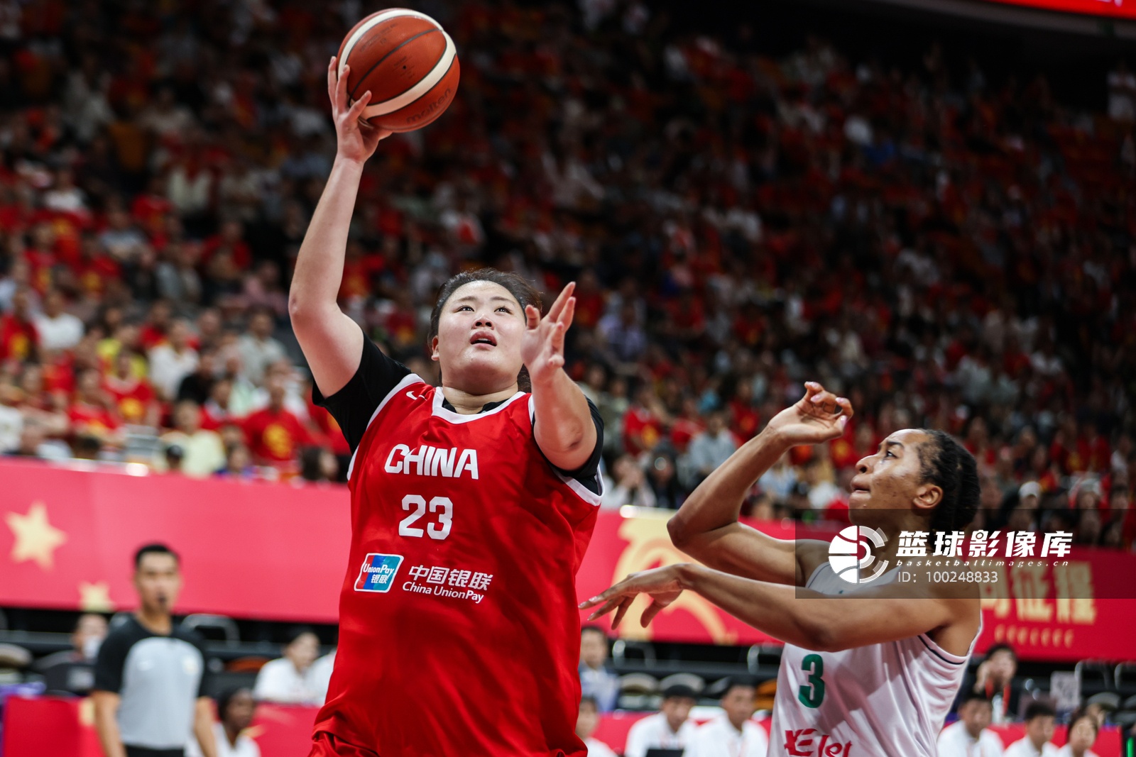 中国女篮的内线竞争非常激烈 刘禹彤目前的队内位置情况不容乐观
